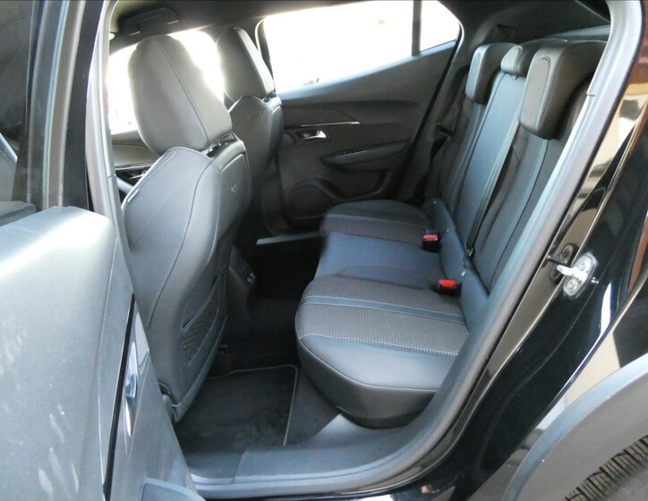 Peugeot 2008 SUV / Terénní 1,2 l 96 kw