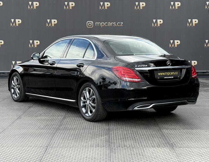 Mercedes-Benz Třídy C 9