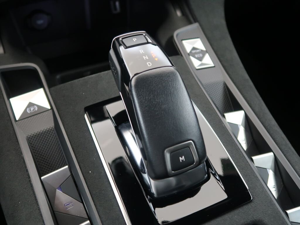 DS Automobiles DS7 Crossback SUV / Terénní 1,6 l 133 kw