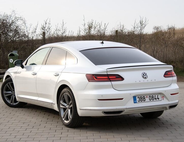 Volkswagen Arteon Sedan / Limuzína 2,0 l 176 kw