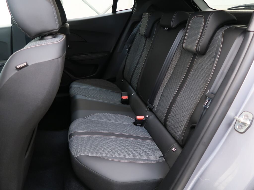 Peugeot 2008 SUV / Terénní 1,2 l 74 kw