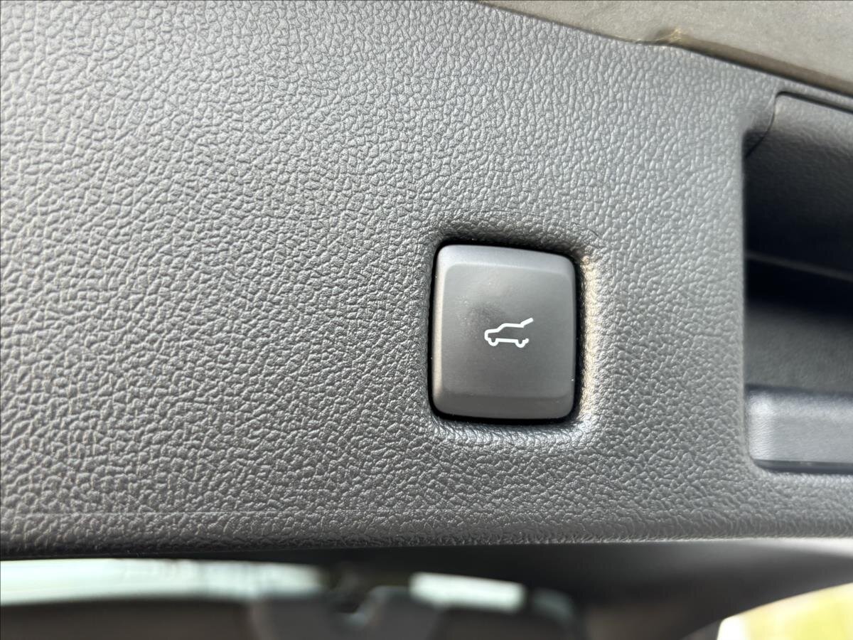 Ford Kuga SUV 2,0 l 88 kw