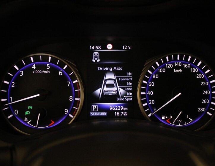 Infiniti Q60 Kupé 3,0 l 298 kw