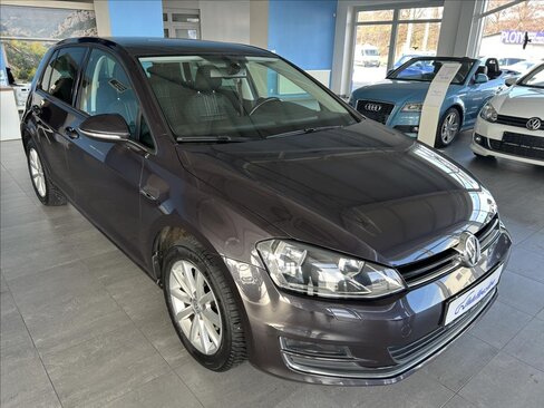 Volkswagen Golf Hatchback 1,2 l 81 kw