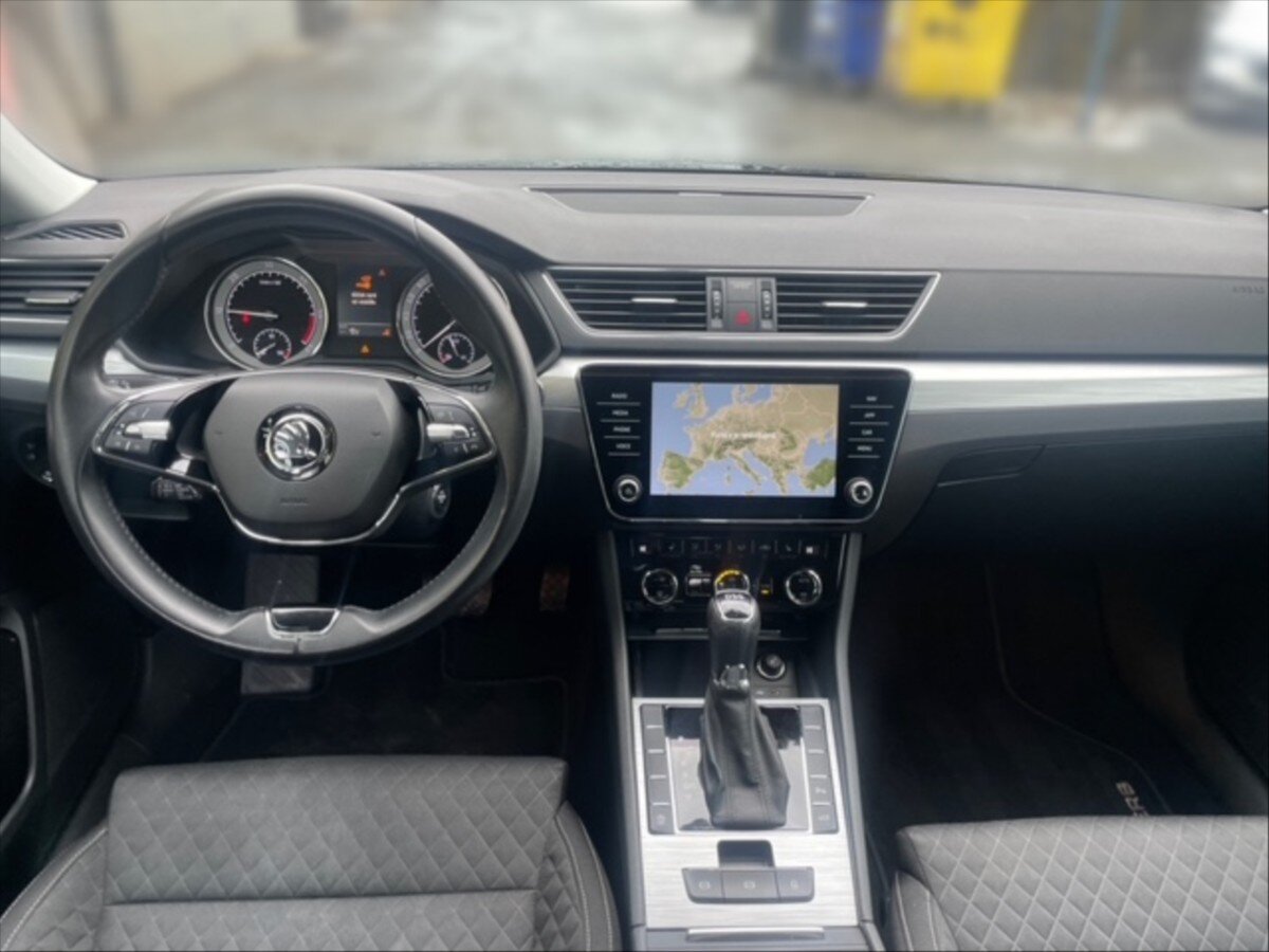 Škoda Superb Sedan 2,0 l 110 kw