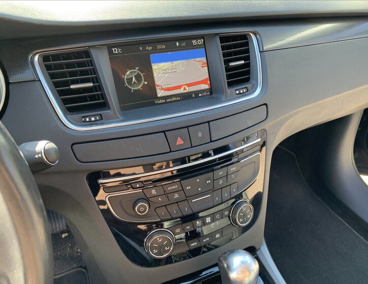 Peugeot 508 Sedan / Limuzína 2,0 l 120 kw