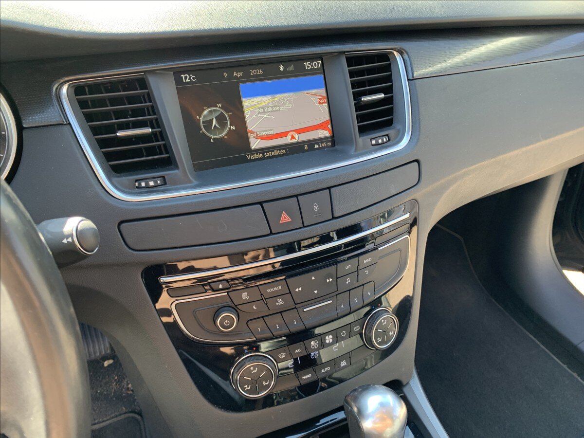 Peugeot 508 Sedan / Limuzína 2,0 l 120 kw