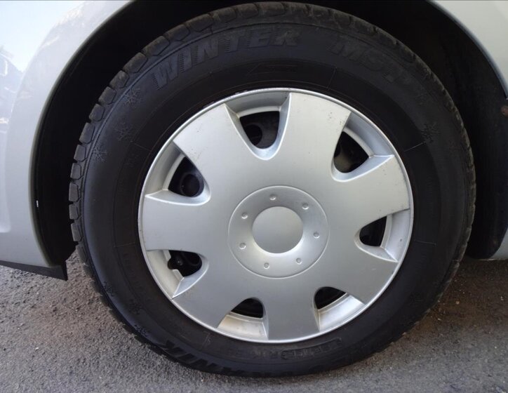 Hyundai Accent Hatchback 1,4 l 71 kw