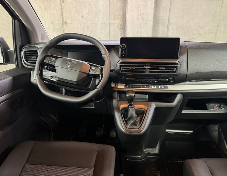 Toyota ProAce 13