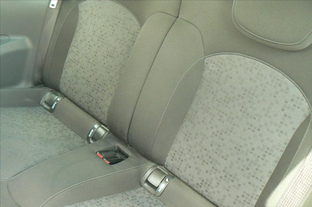 Opel Adam Hatchback 1,2 l 51 kw