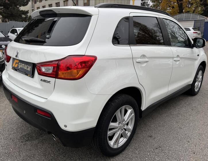Mitsubishi ASX 12