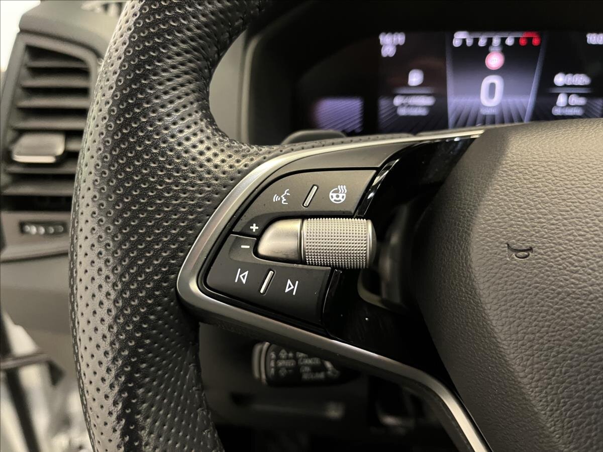 Škoda Karoq SUV 1,5 l 110 kw