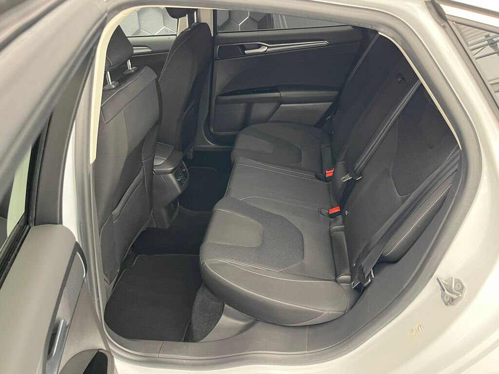 Ford Mondeo Liftback 2,0 l 110 kw