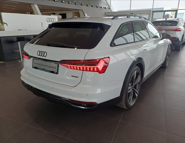 Audi A6 Allroad Kombi 3,0 l 210 kw