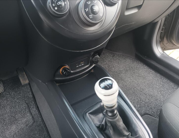 KIA Soul Hatchback 1,6 l 94 kw