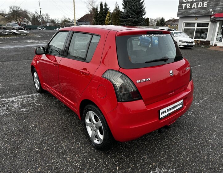 Suzuki Swift Hatchback 1,3 l 67 kw