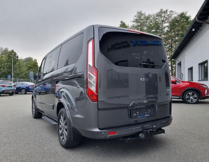 Ford Tourneo Custom 5