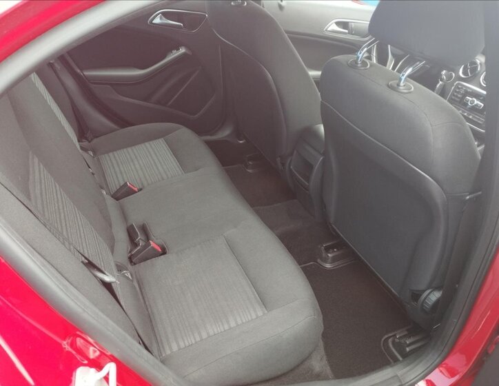 Mercedes-Benz Třídy A Hatchback 1,4 l 66 kw