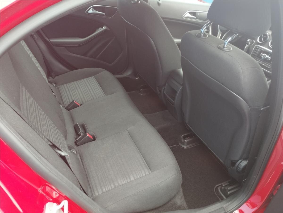 Mercedes-Benz Třídy A Hatchback 1,4 l 66 kw