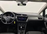 Volkswagen Touran 9