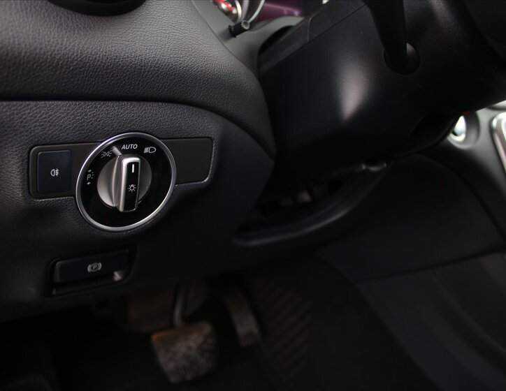 Mercedes-Benz CLA Kombi 2,1 l 100 kw