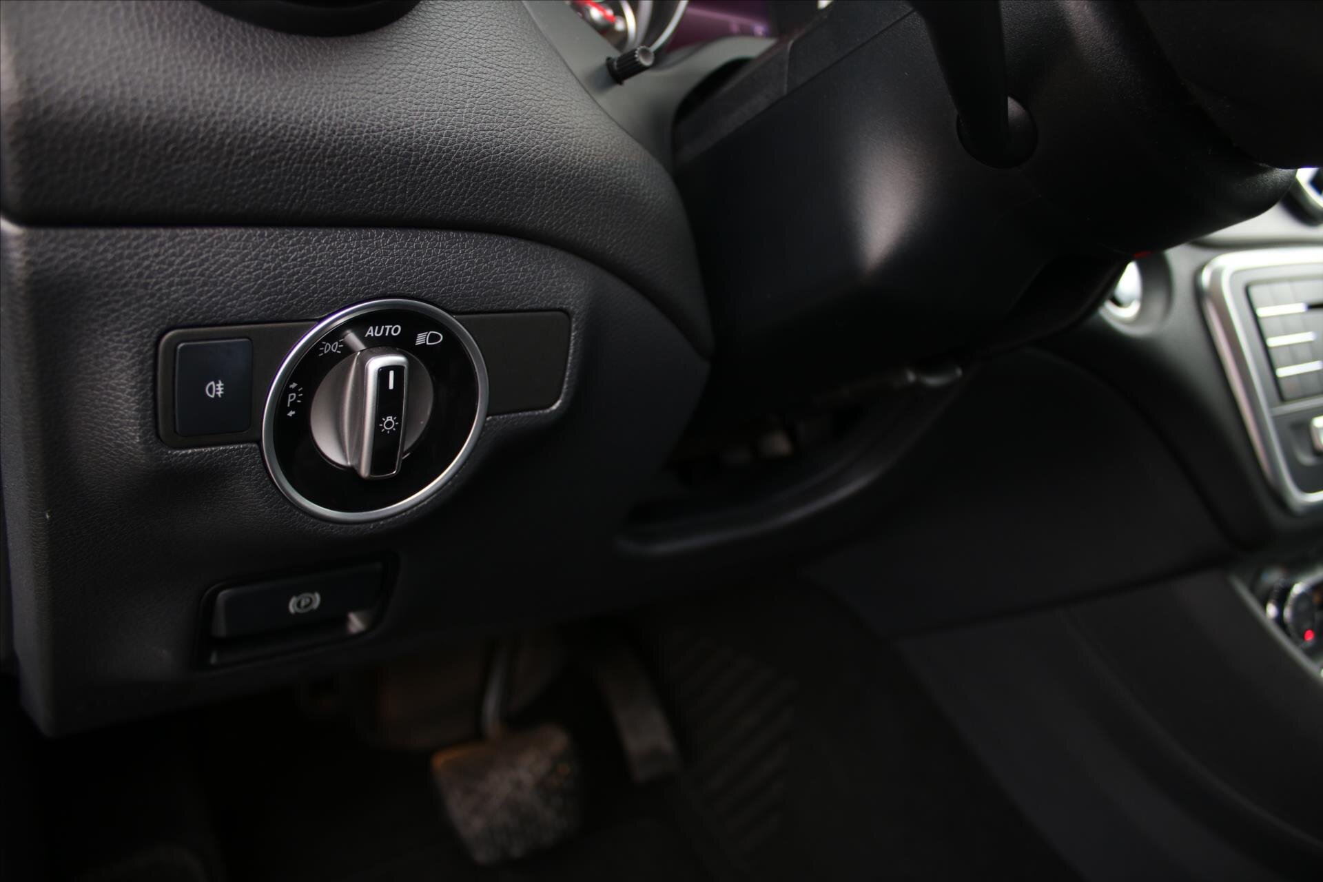 Mercedes-Benz CLA Kombi 2,1 l 100 kw