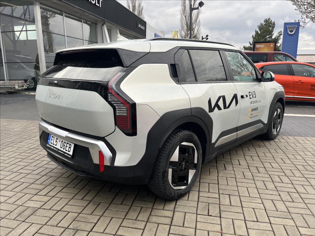 KIA EV3 SUV / Terénní 0,0 150 kw