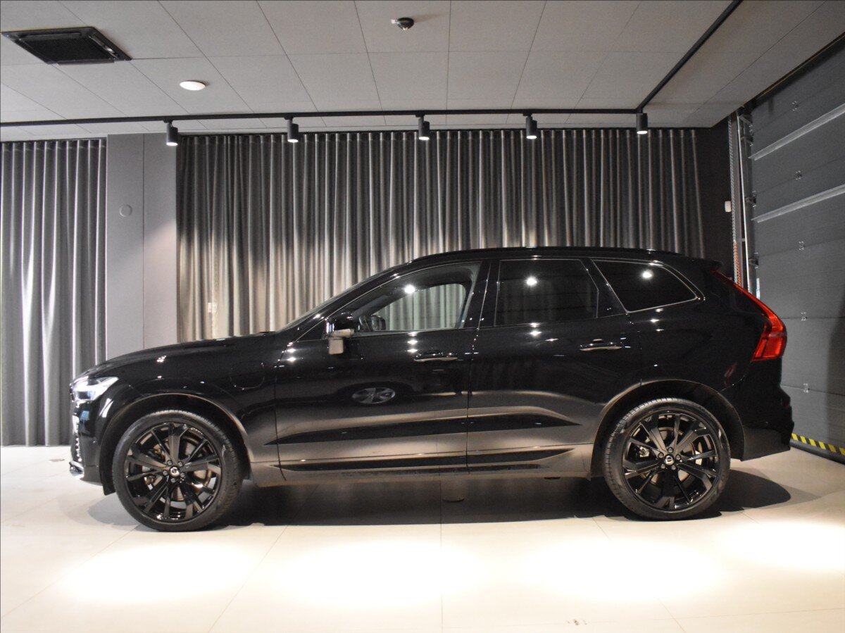 Volvo XC60 SUV / Terénní 2,0 l 257 kw