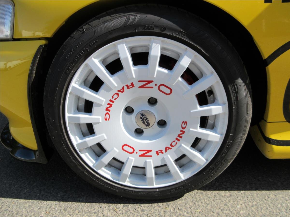 Ford Escort Hatchback 2,0 l 235 kw
