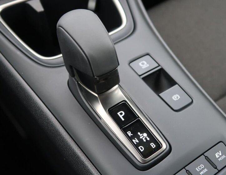 Lexus Ostatní SUV / Terénní 1,5 l 67 kw