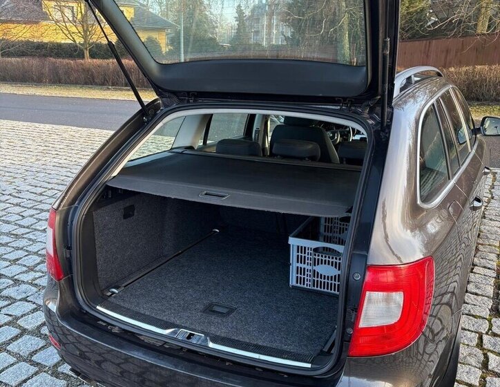 Škoda Superb Kombi 0,0 125 kw