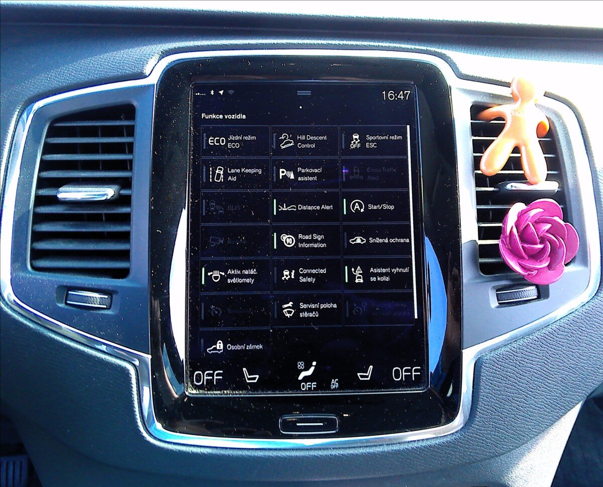 Volvo XC90 SUV / Terénní 2,0 l 173 kw