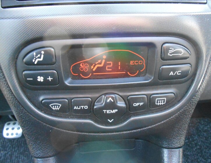 Peugeot 206 Kabriolet 1,6 l 80 kw