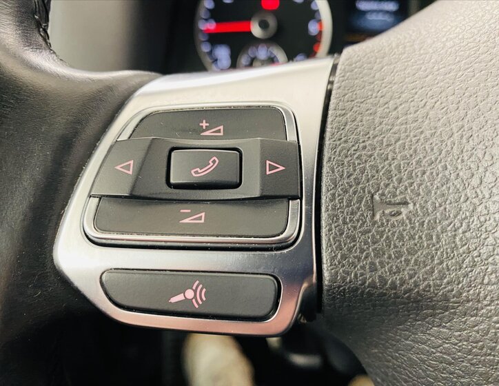 Volkswagen Tiguan SUV 2,0 l 103 kw