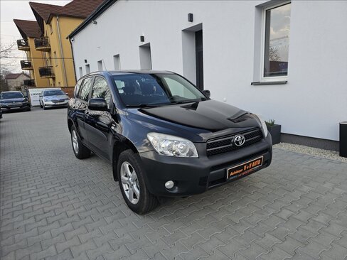 Toyota RAV4 Kombi 2,2 l 100 kw