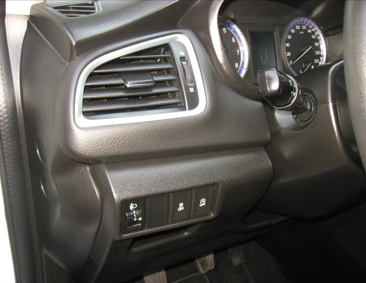 Suzuki S-Cross Hatchback 998,0 82 kw