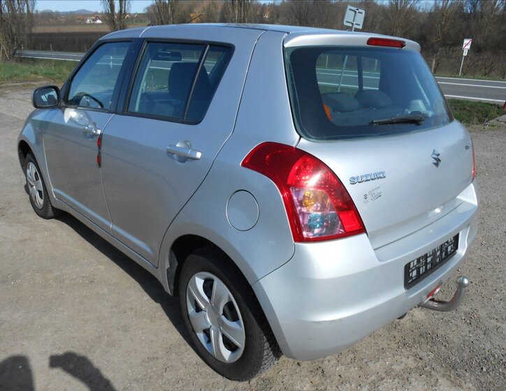 Suzuki Swift Hatchback 1,3 l 67 kw
