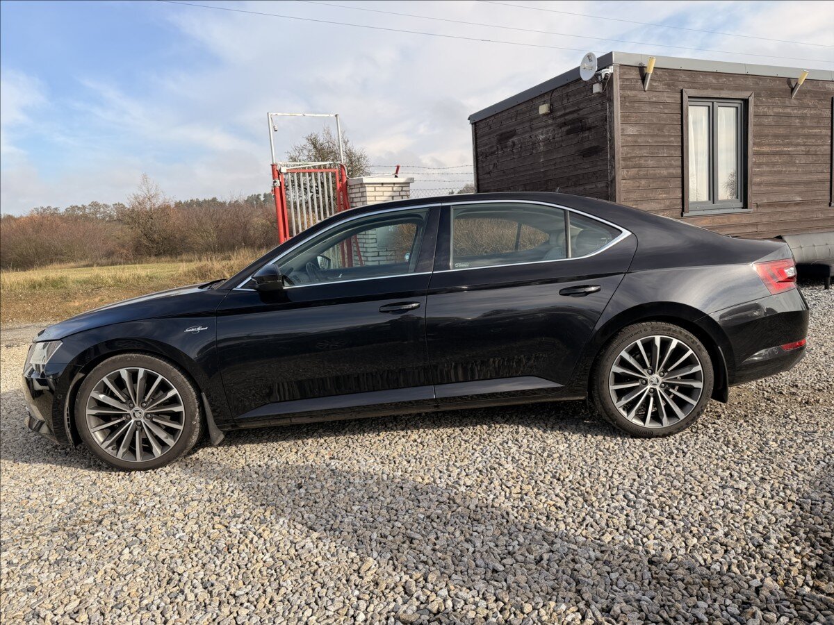 Škoda Superb Liftback 2,0 l 140 kw
