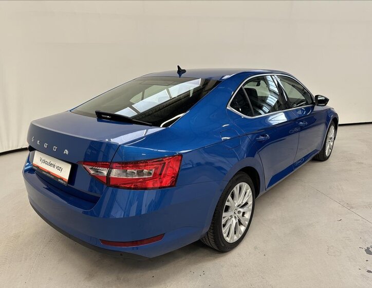 Škoda Superb 2