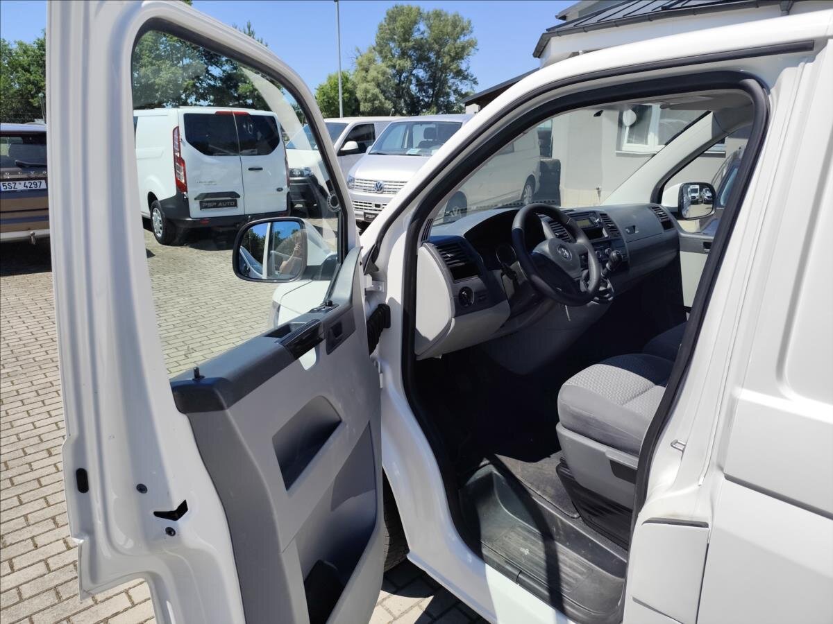 Volkswagen Transporter VAN-Minibus 2,0 l 103 kw