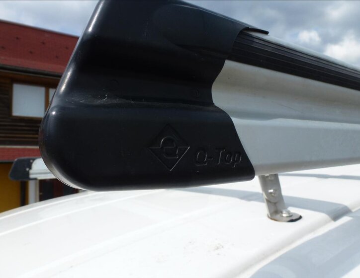 Volkswagen Caddy Skříň 1,6 l 75 kw