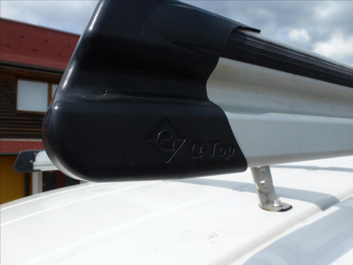 Volkswagen Caddy Skříň 1,6 l 75 kw