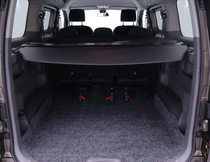 Nissan NV200 VAN / Minibus 1,5 l 81 kw