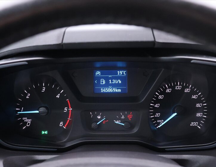 Ford Tourneo Custom 20