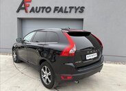 Volvo XC60 4