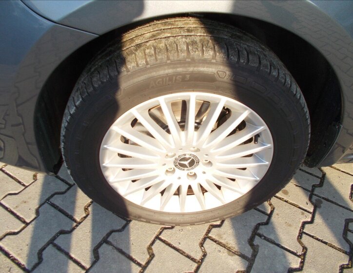 Mercedes-Benz Třídy V MPV 2,1 l 140 kw