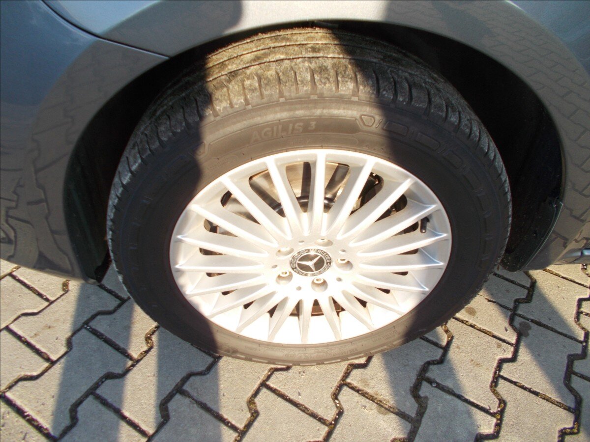 Mercedes-Benz Třídy V MPV 2,1 l 140 kw