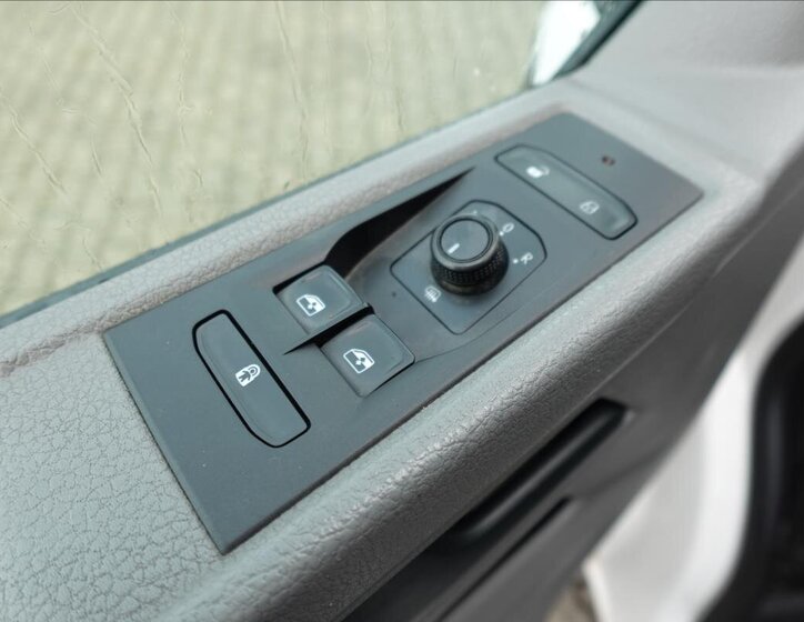 Volkswagen Transporter Ostatní 2,0 l 81 kw