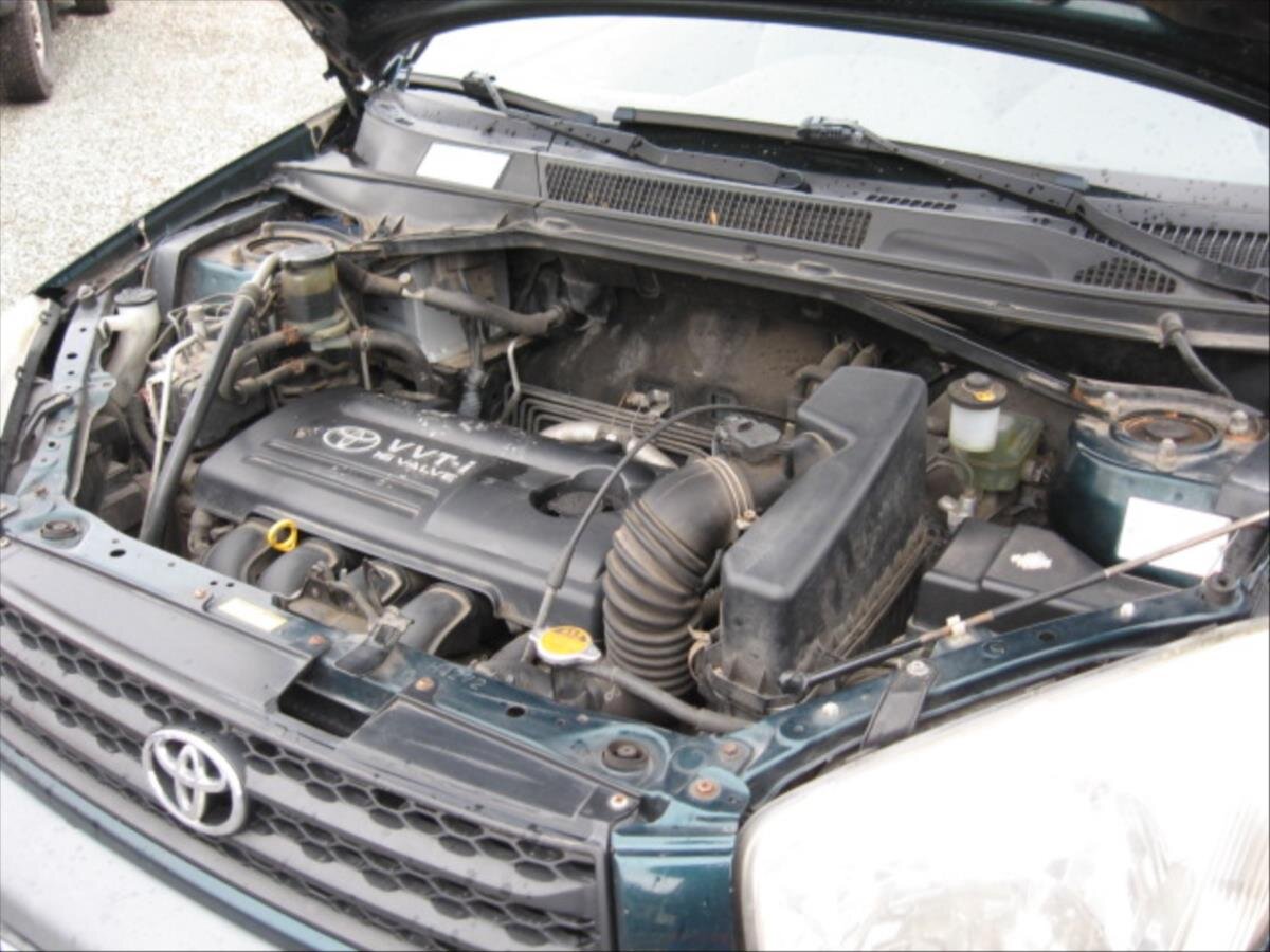 Toyota RAV4 Kombi 1,8 l 92 kw