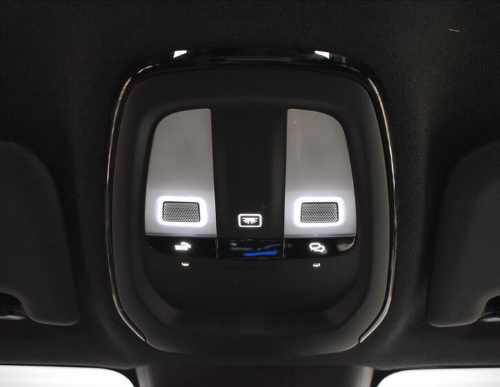 Volvo EC40 SUV 0,0 185 kw